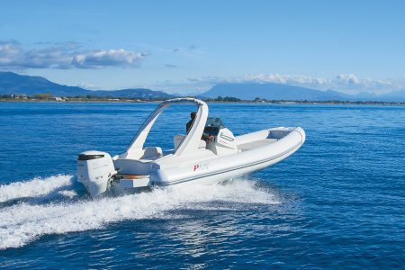 Bateau 8m à louer à la journée
